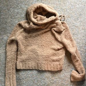 Knit Sweater/Sweatshirt